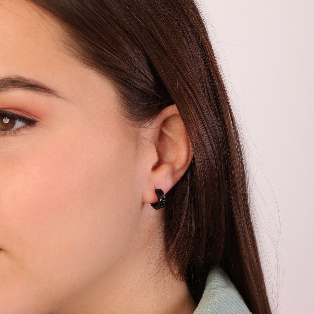 Gerecycled stainless steel oorbellen blackplated mesh