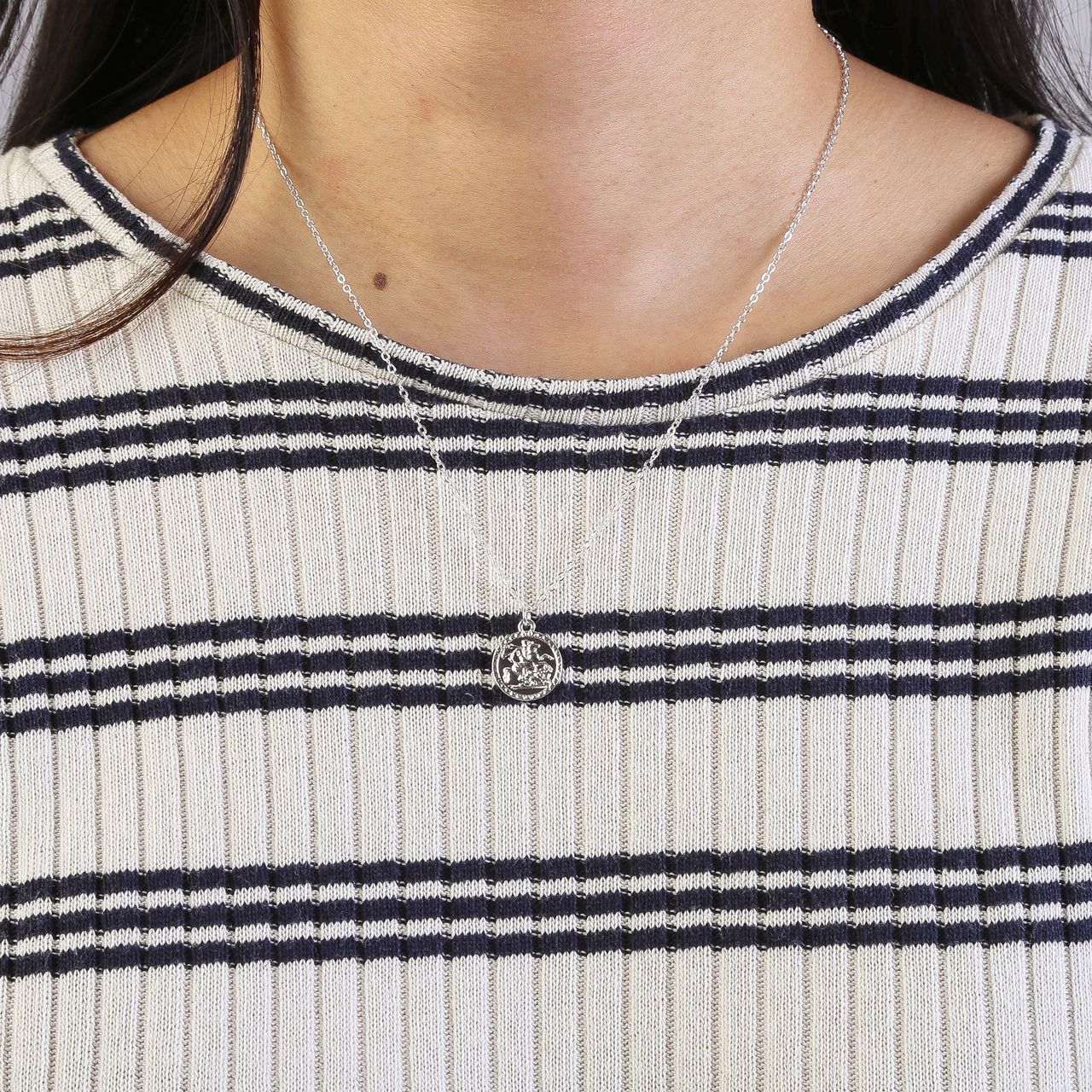 Bijoux zilverkleurige ketting met hanger munt voor dames