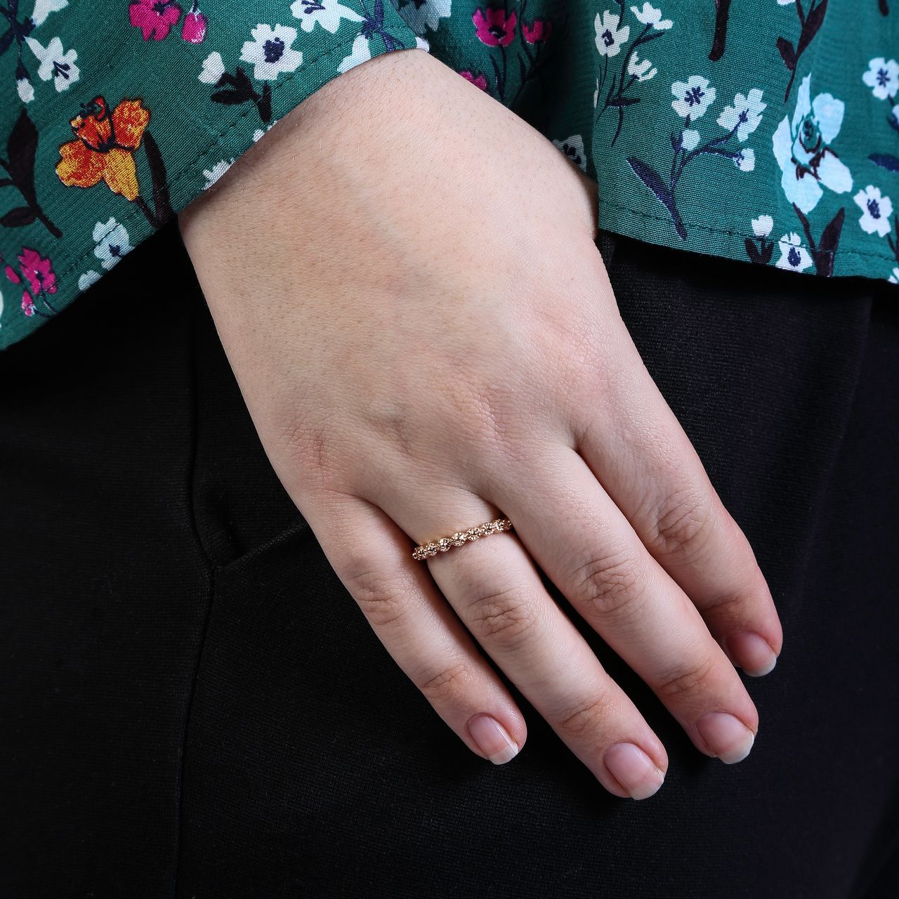 Goudkleurige bijoux ring bolletjes