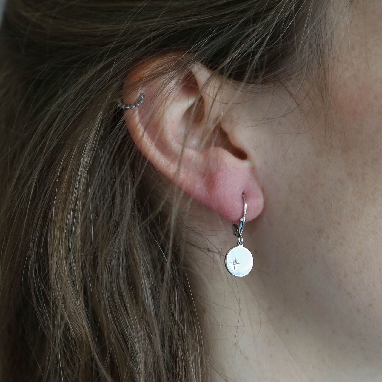 Ohrringe aus 925 Silber, Scheibe, Stern der Galaxis mit Zirkonia