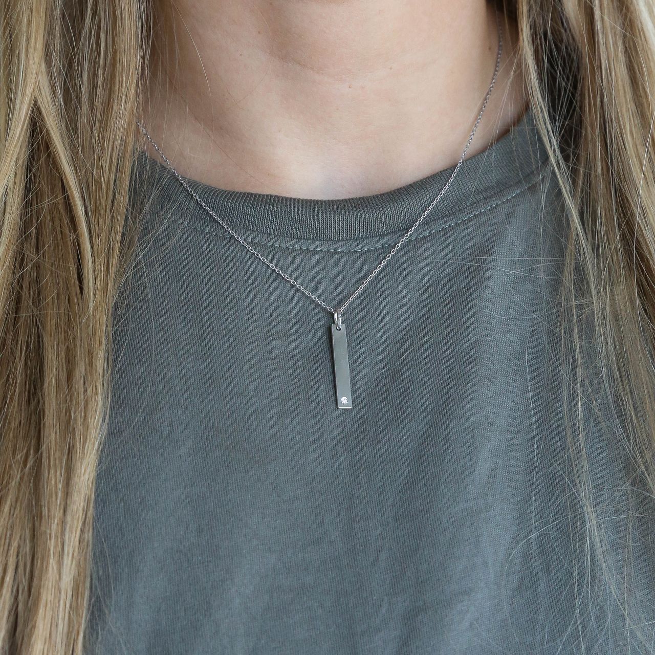 Zilveren hanger bar 25mm met zirkonia