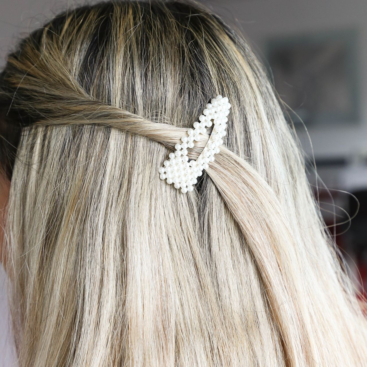 Zilverkleurige haarclip met parels triangle