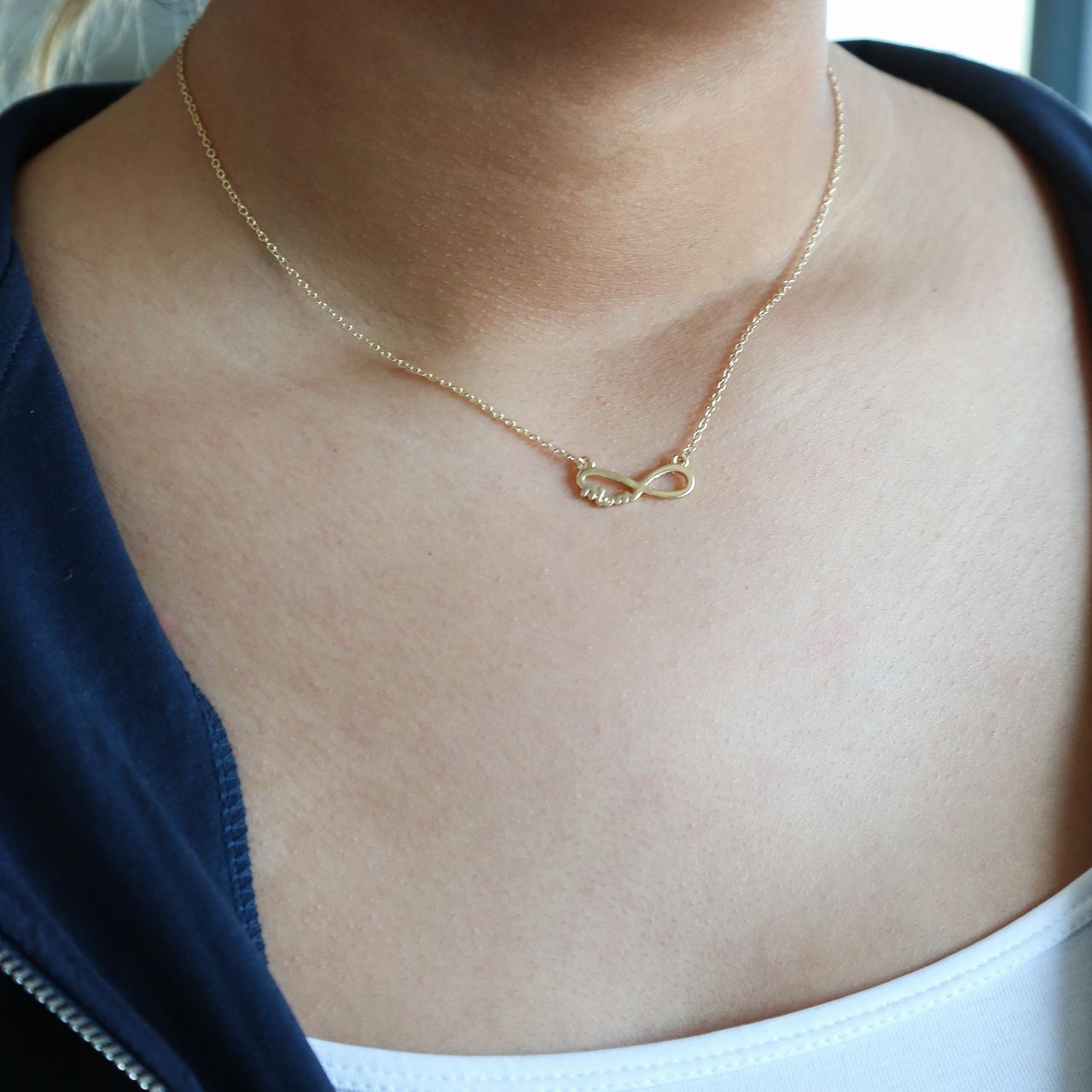 Goudkleurige byoux ketting infinity