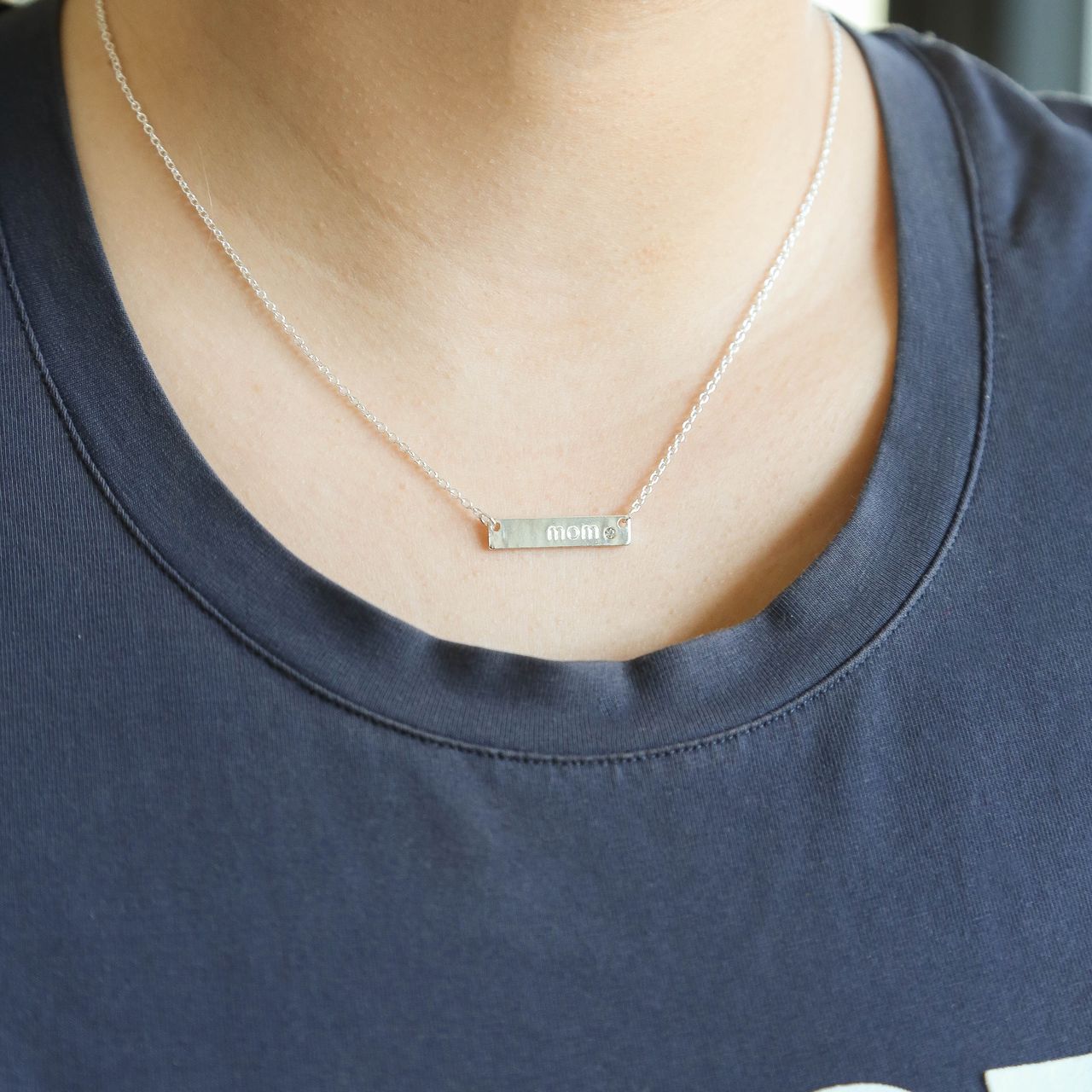 Zilverkleurige byoux ketting mom