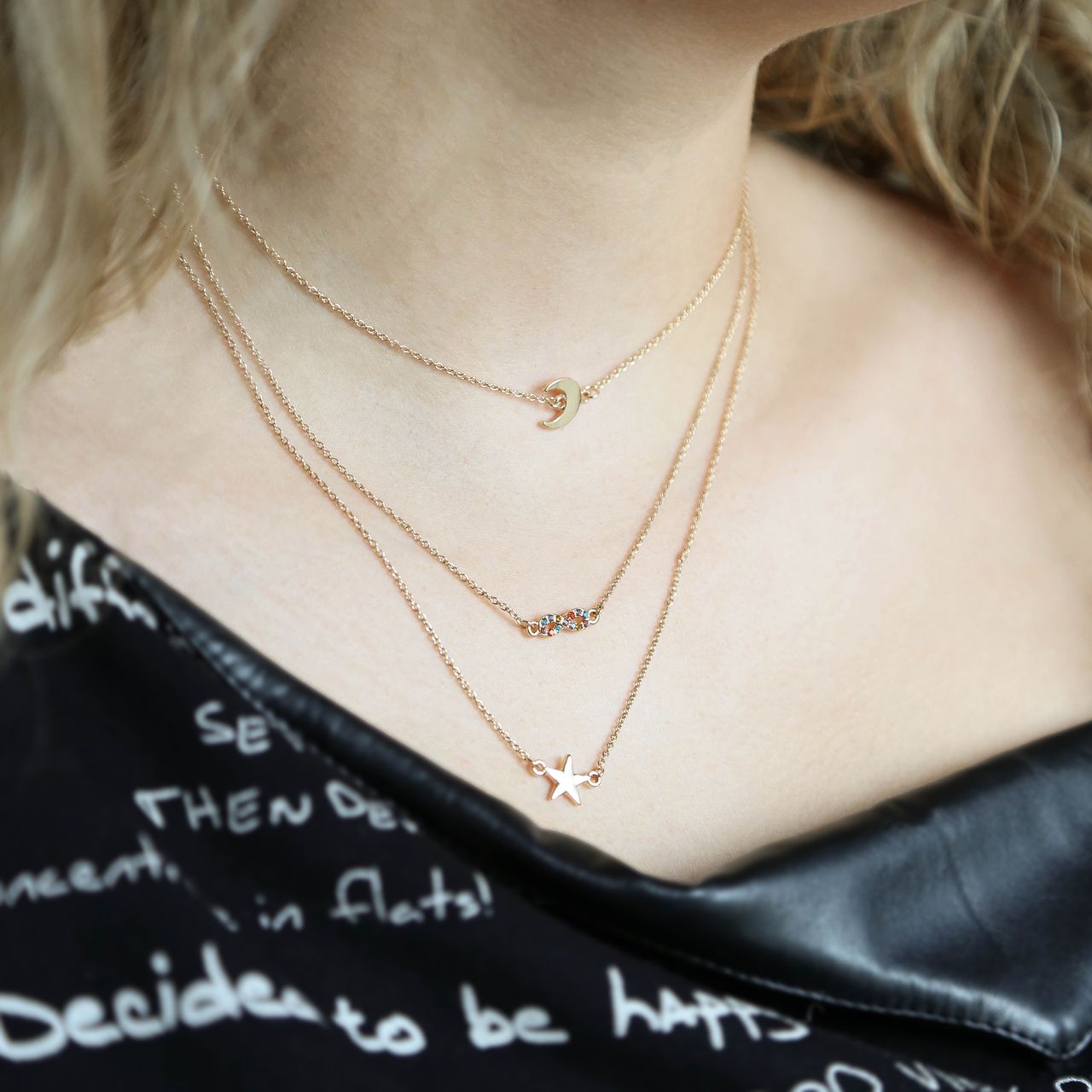 Goudkleurige byoux layer ketting met kleurtjes