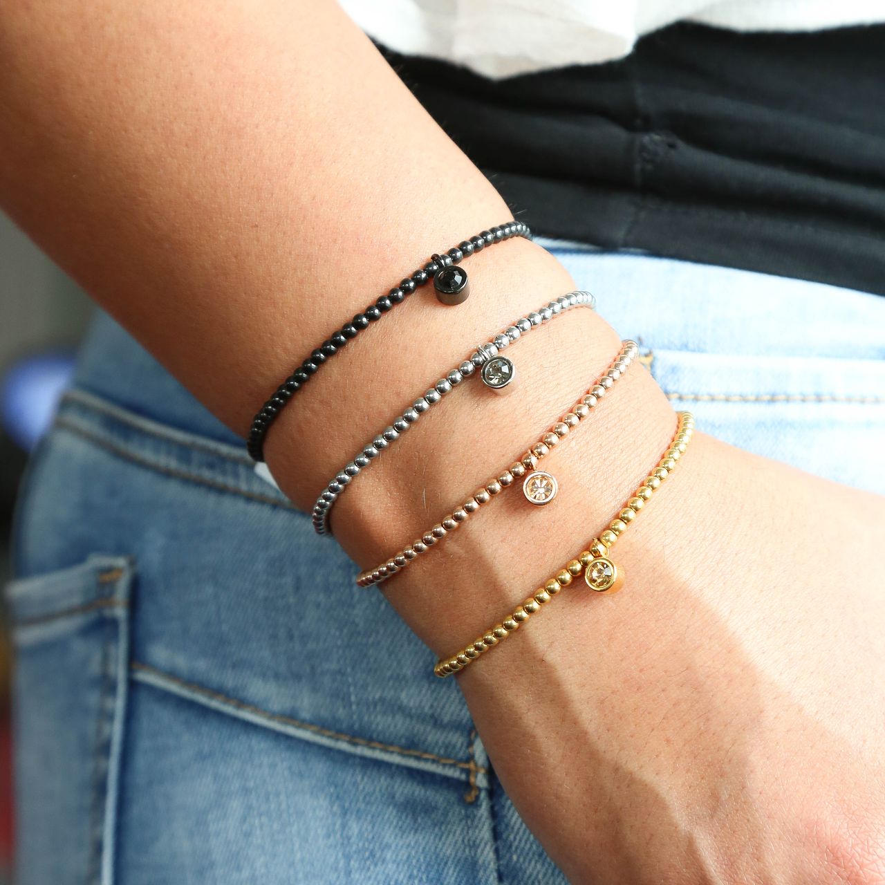 Gerecycled stainless steel armband black bol/rond jet kristal