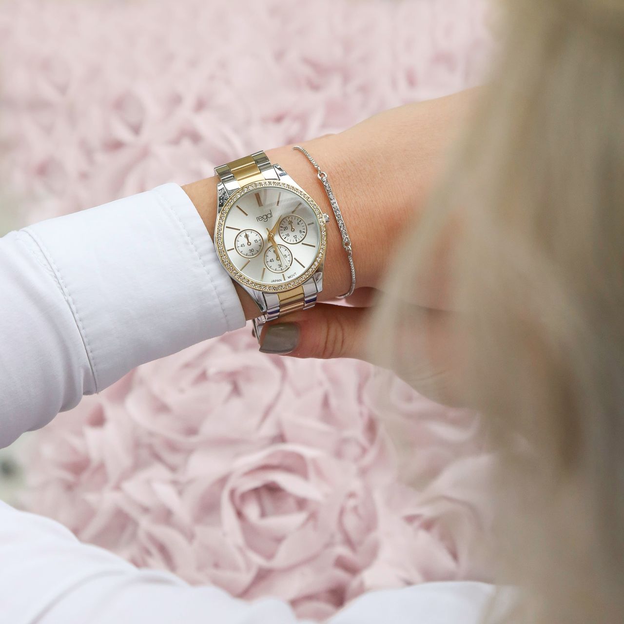 Regal Damenarmbanduhr & Armband in Geschenkbox