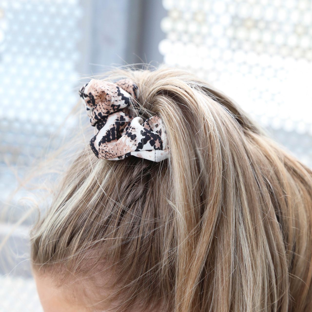 Scrunchie met slangenprint
