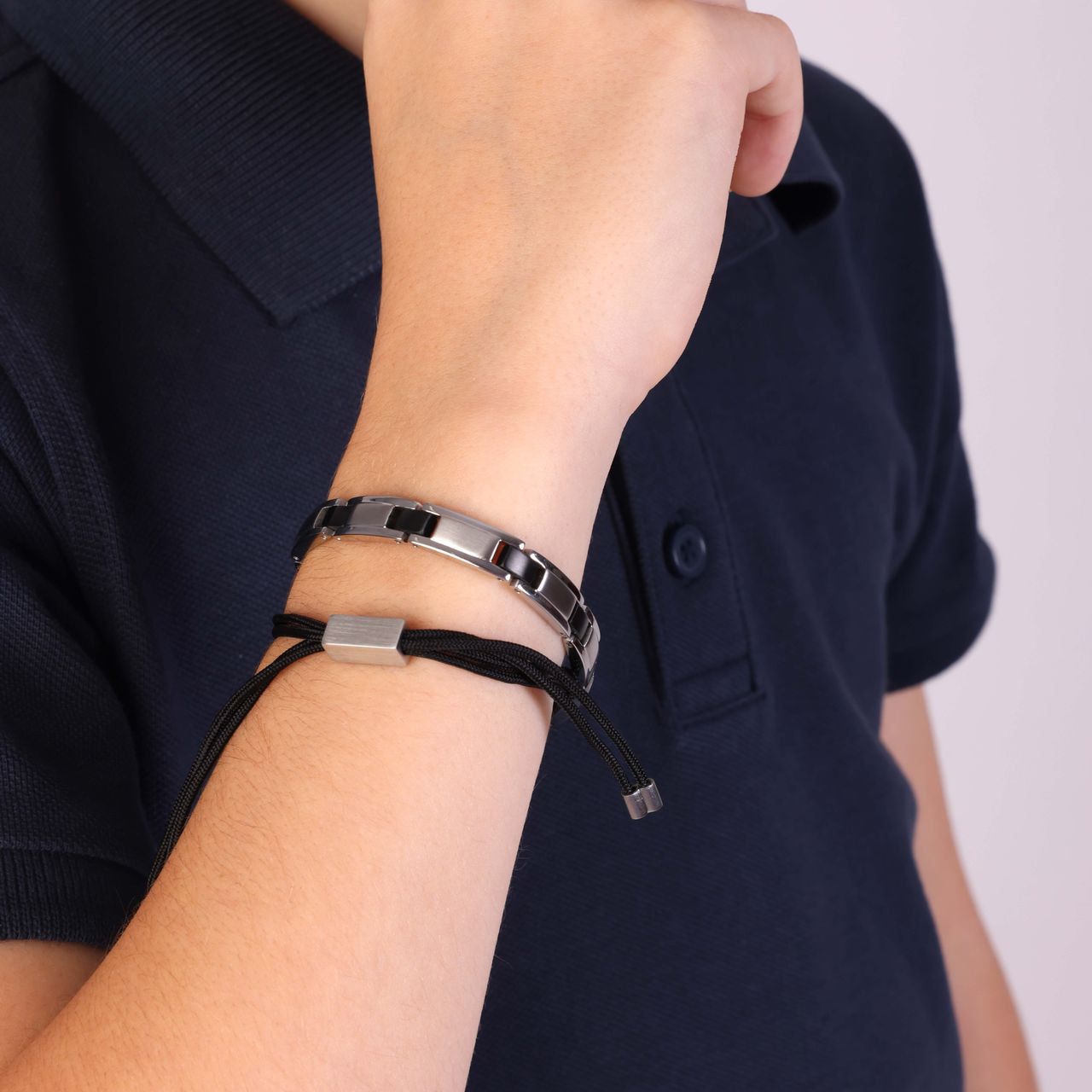 Gerecycled stainless steel jongensplaatarmband zwart koord