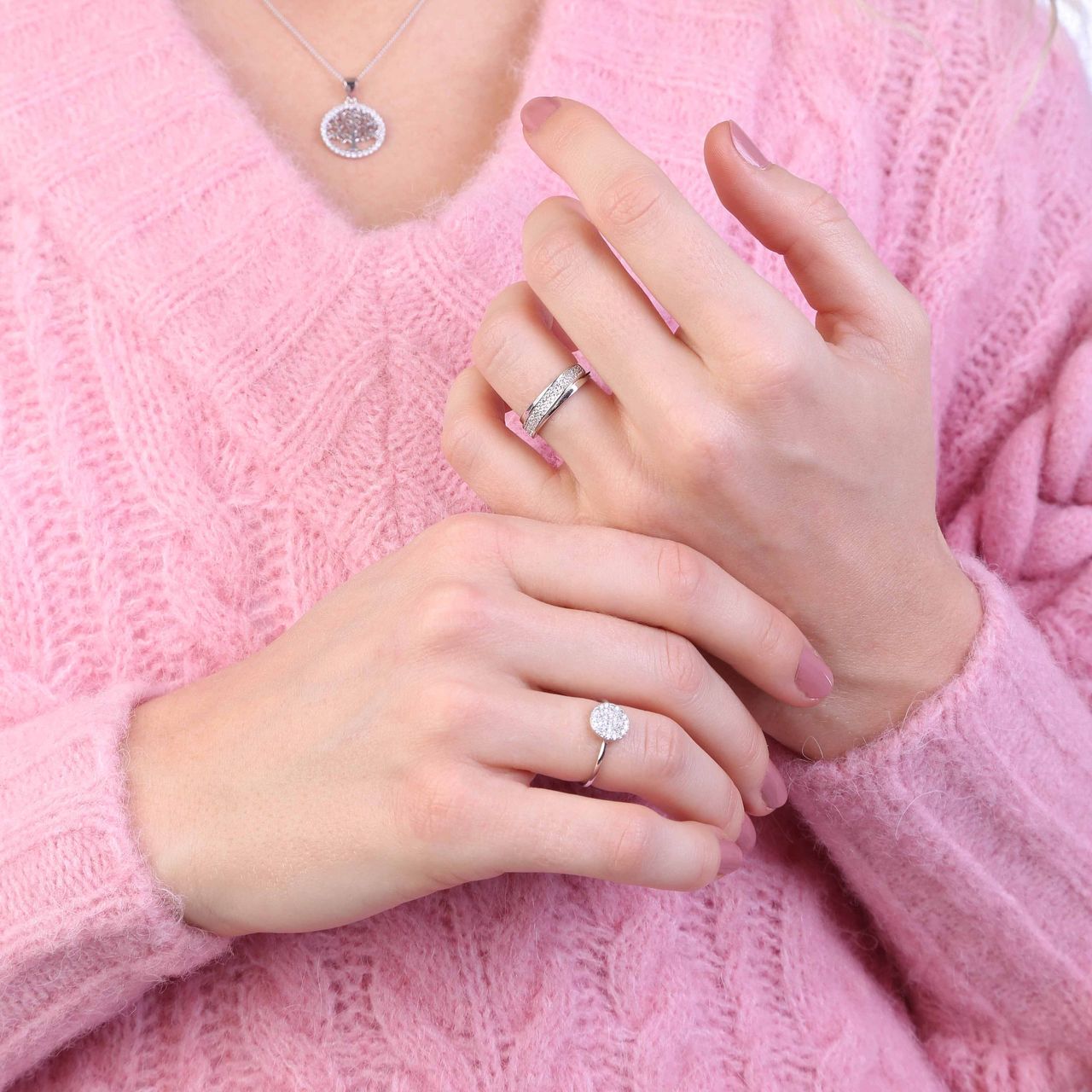Rhodinierter Silberring mit Zirkonia
