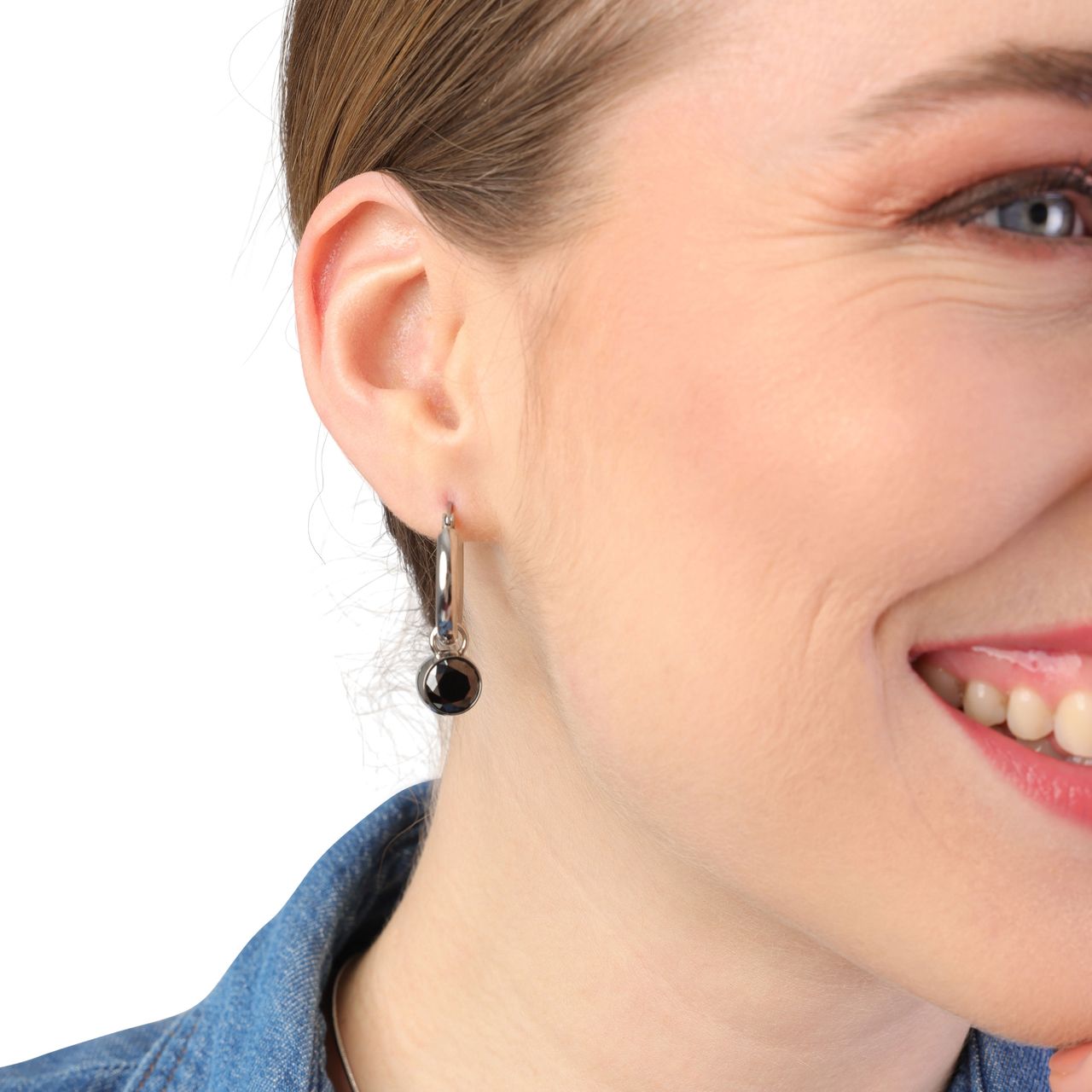 Stainless steel oorbellen met zwarte zirkonia