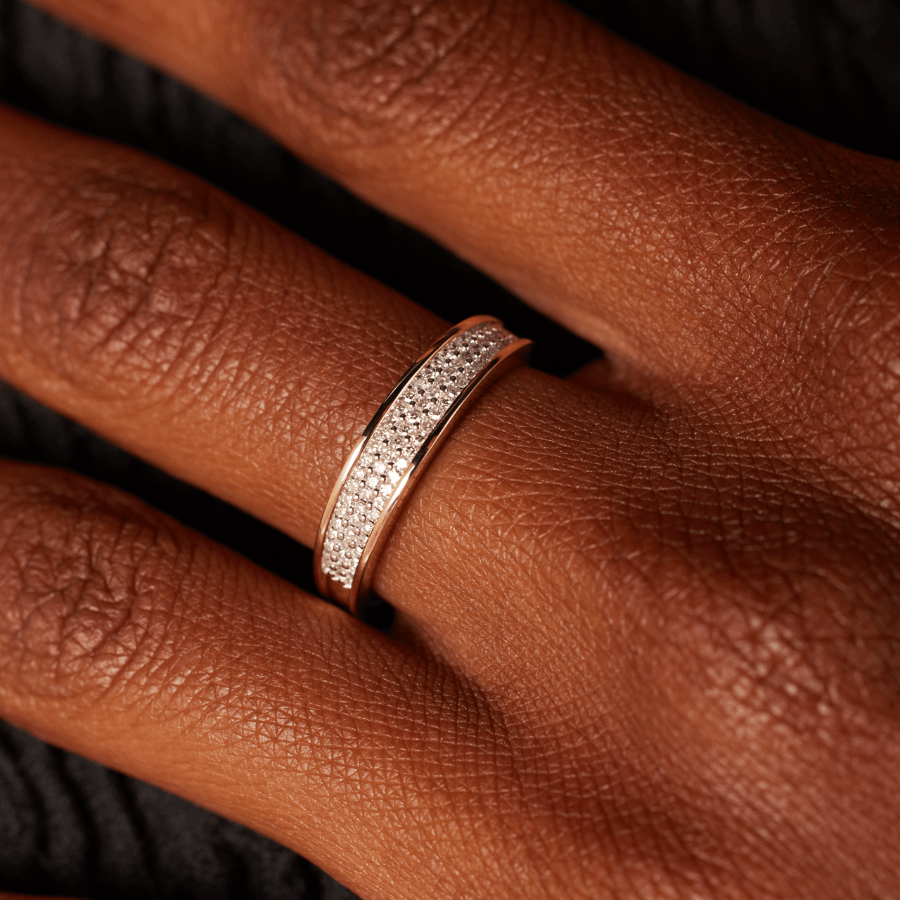 14 Karaat geelgouden ring met 75 diamanten 0,20CT