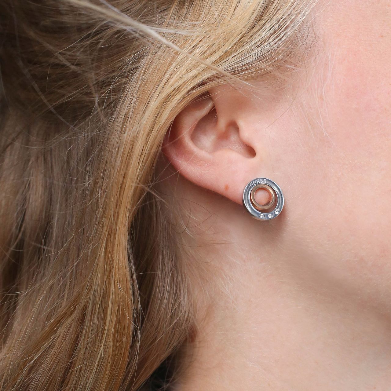 Guess stalen bicolor oorbellen ETERNAL CIRCLES