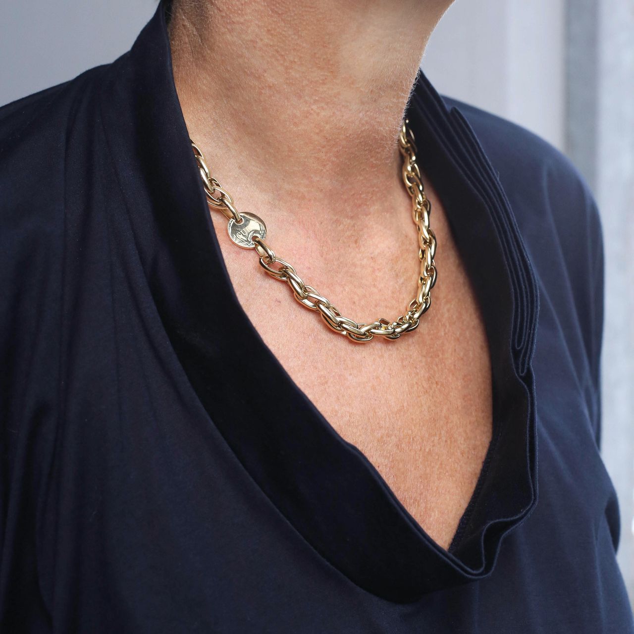 Guess stalen goldplated ketting CHAIN REACTION
