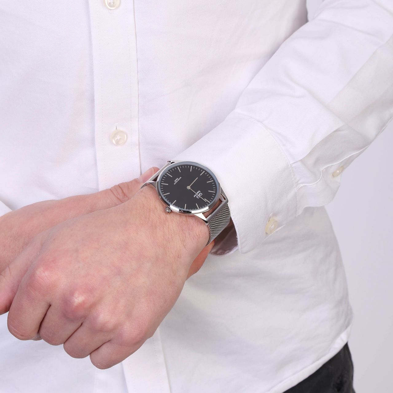 Q&Q Superior horloge met mesh band