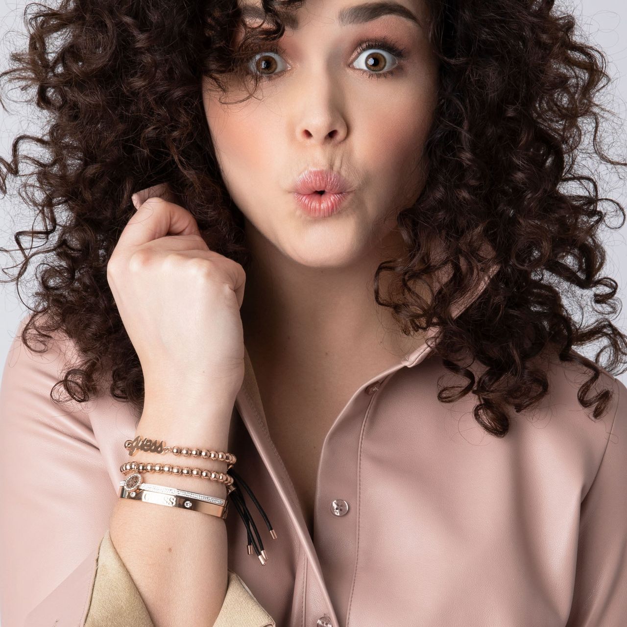 Guess stalen roséplated kralenarmband met hanger met kristal voor dames