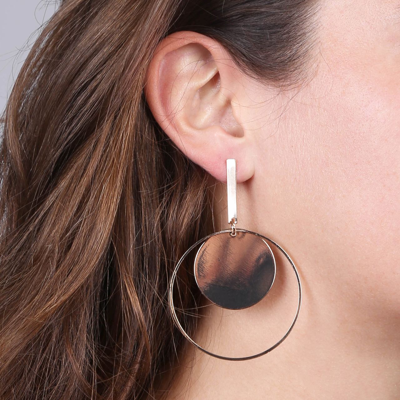 Goudkleurige bijoux oorbellen