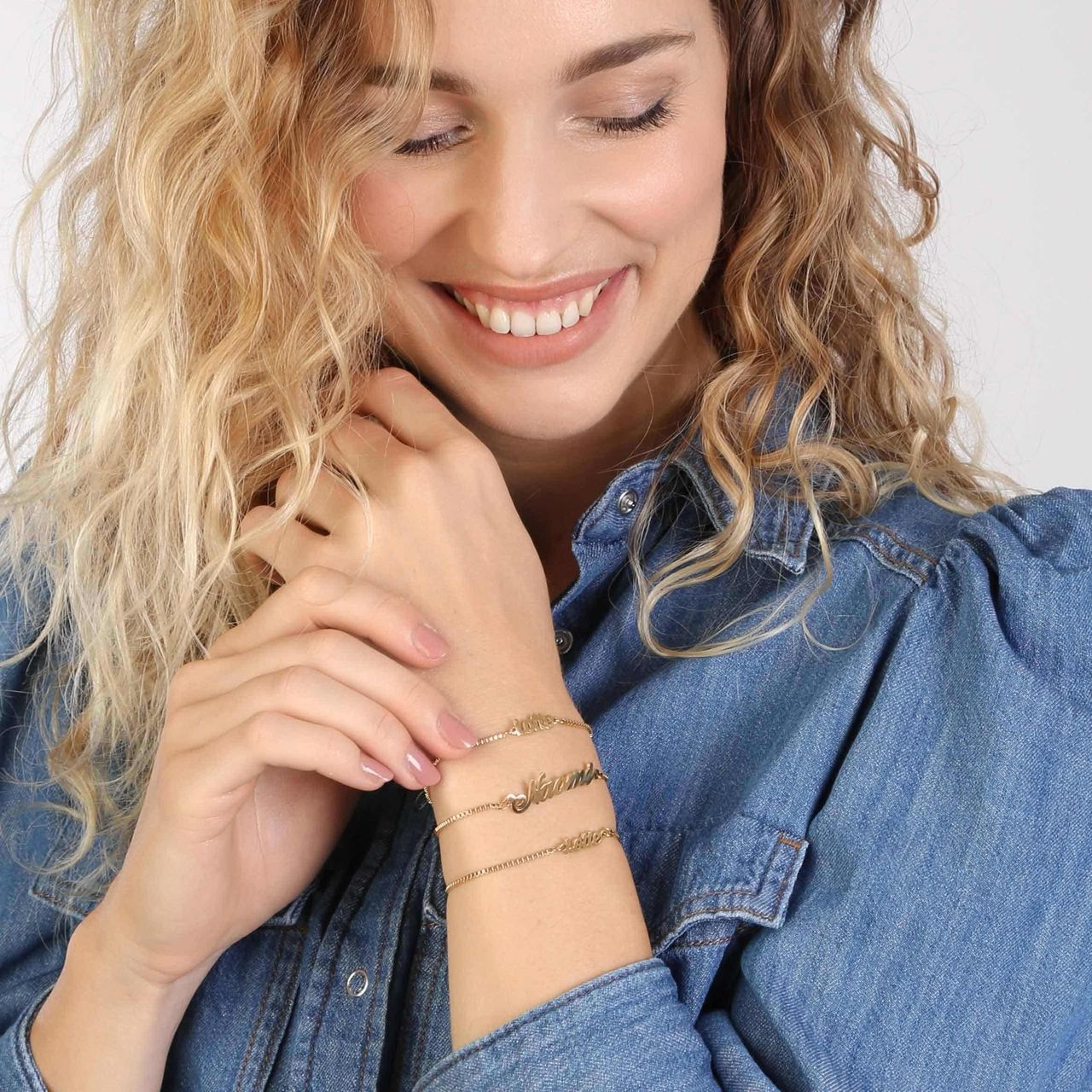 Stalen naamarmband goldplated minimalistisch cursief