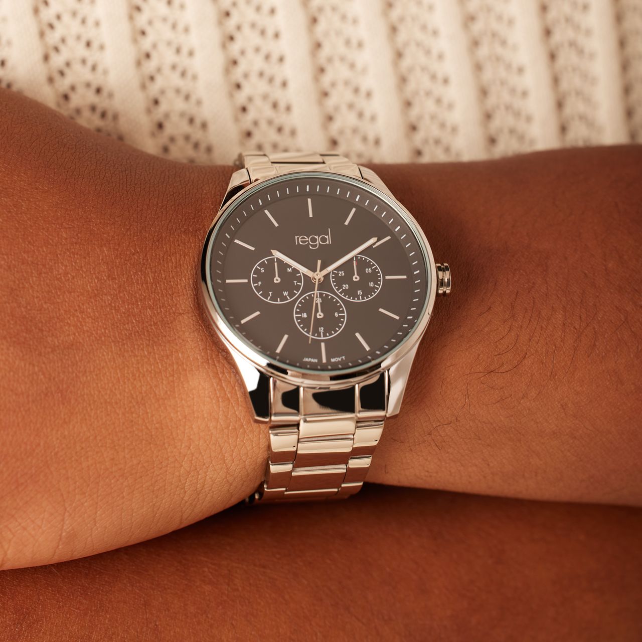 Regal herenhorloge met zilverkleurige band