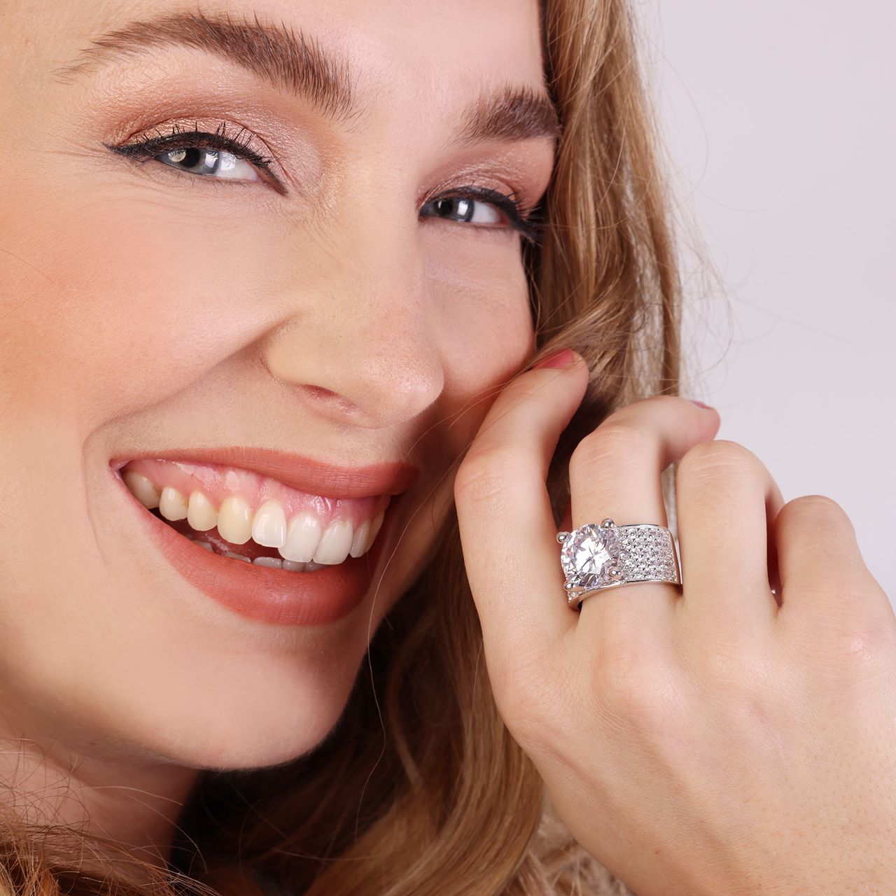 Zilveren ring breed met zirkonia