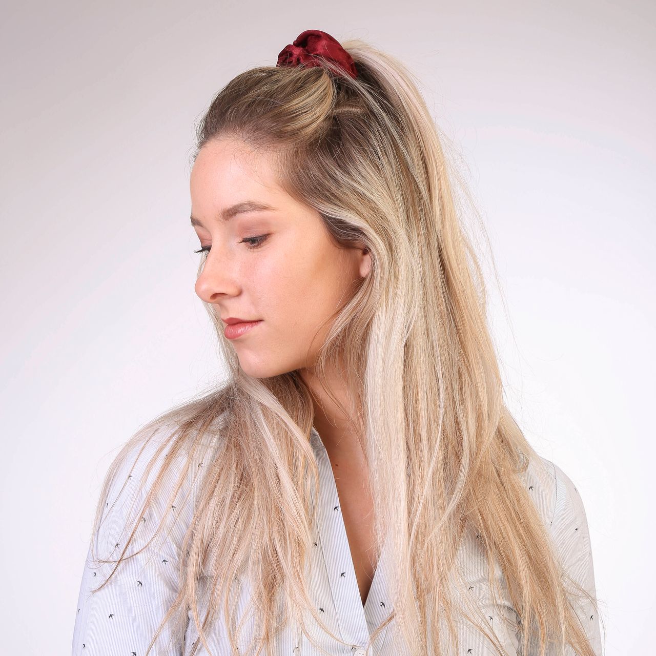 Bordeaux rode scrunchie satijn look