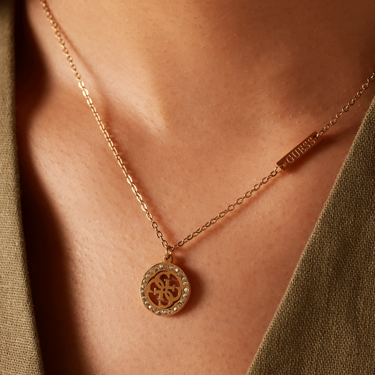 Guess stalen goldplated ketting met hanger met kristal voor dames