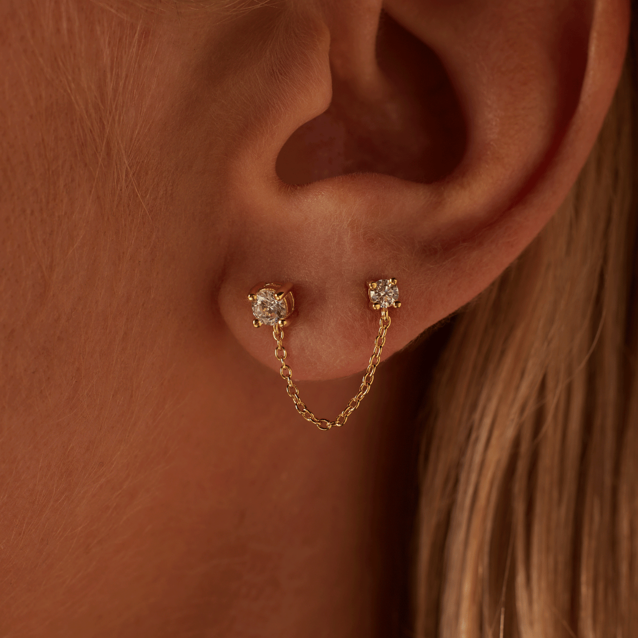 Zilveren goldplated oorknoppen met zirkonia voor dames