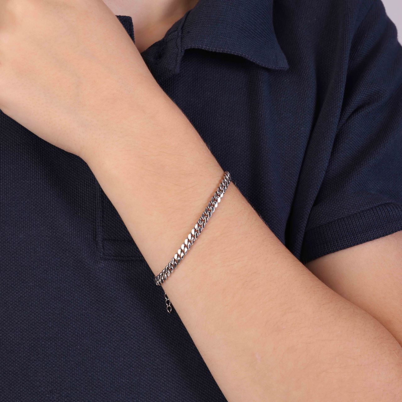 Gerecycleerd zilveren armband gourmetschakel. 