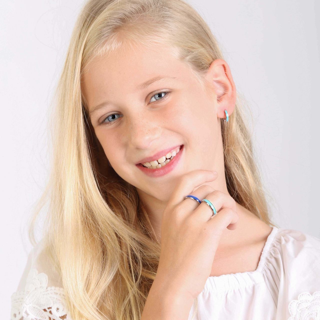 Gerecycleerd stainless steel kinderring met emaille aqua