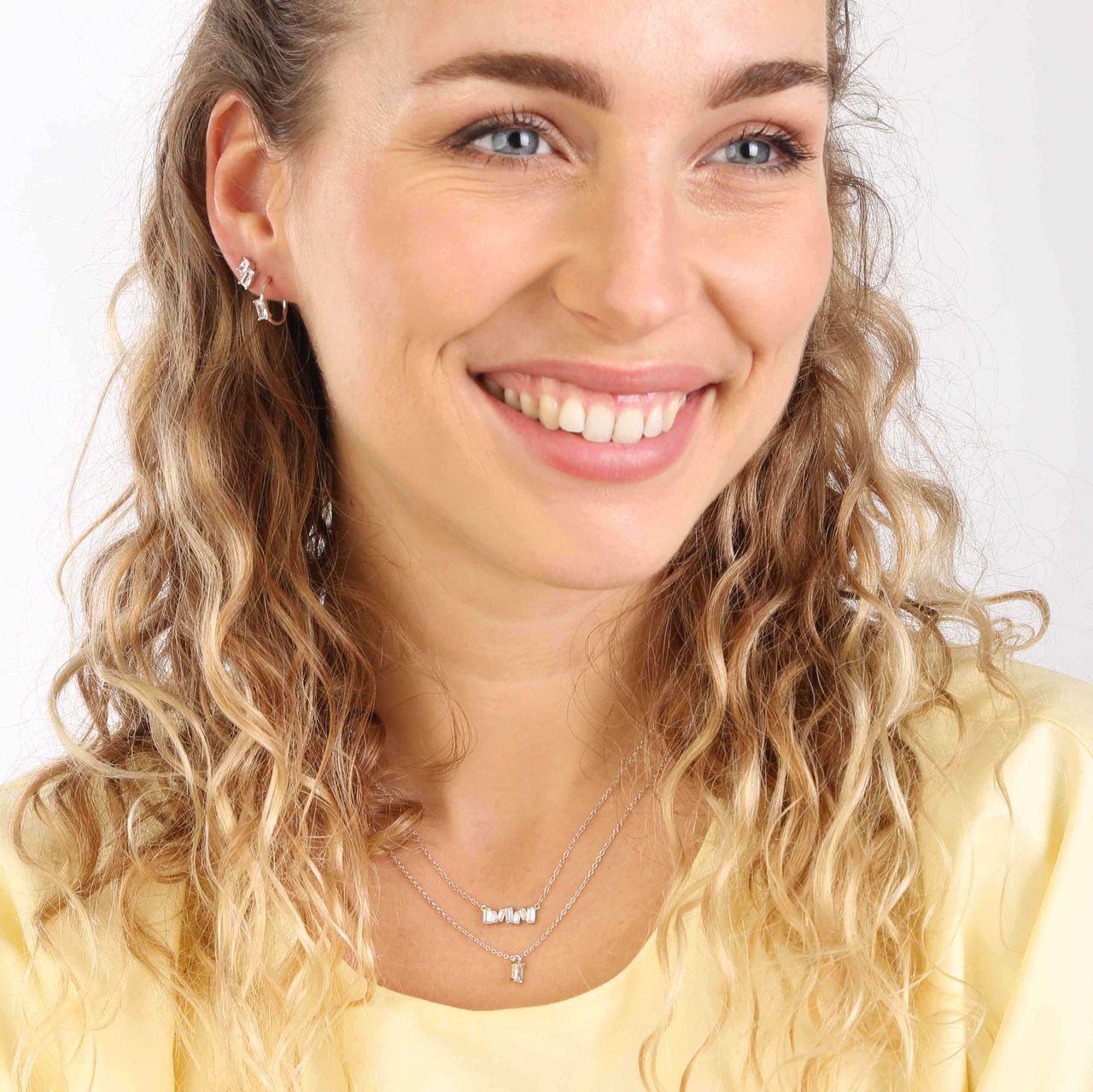 Zilveren ketting met hanger baguette