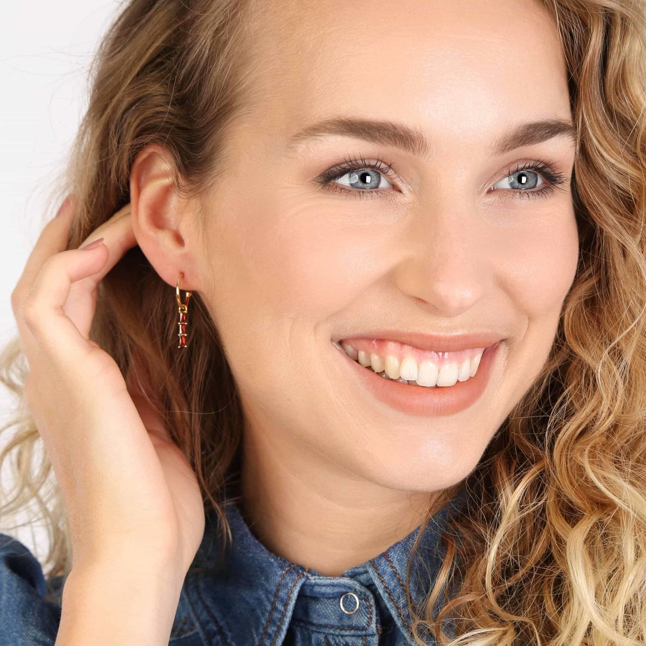 Zilveren goldplated oorbelhanger met geboortesteen voor dames