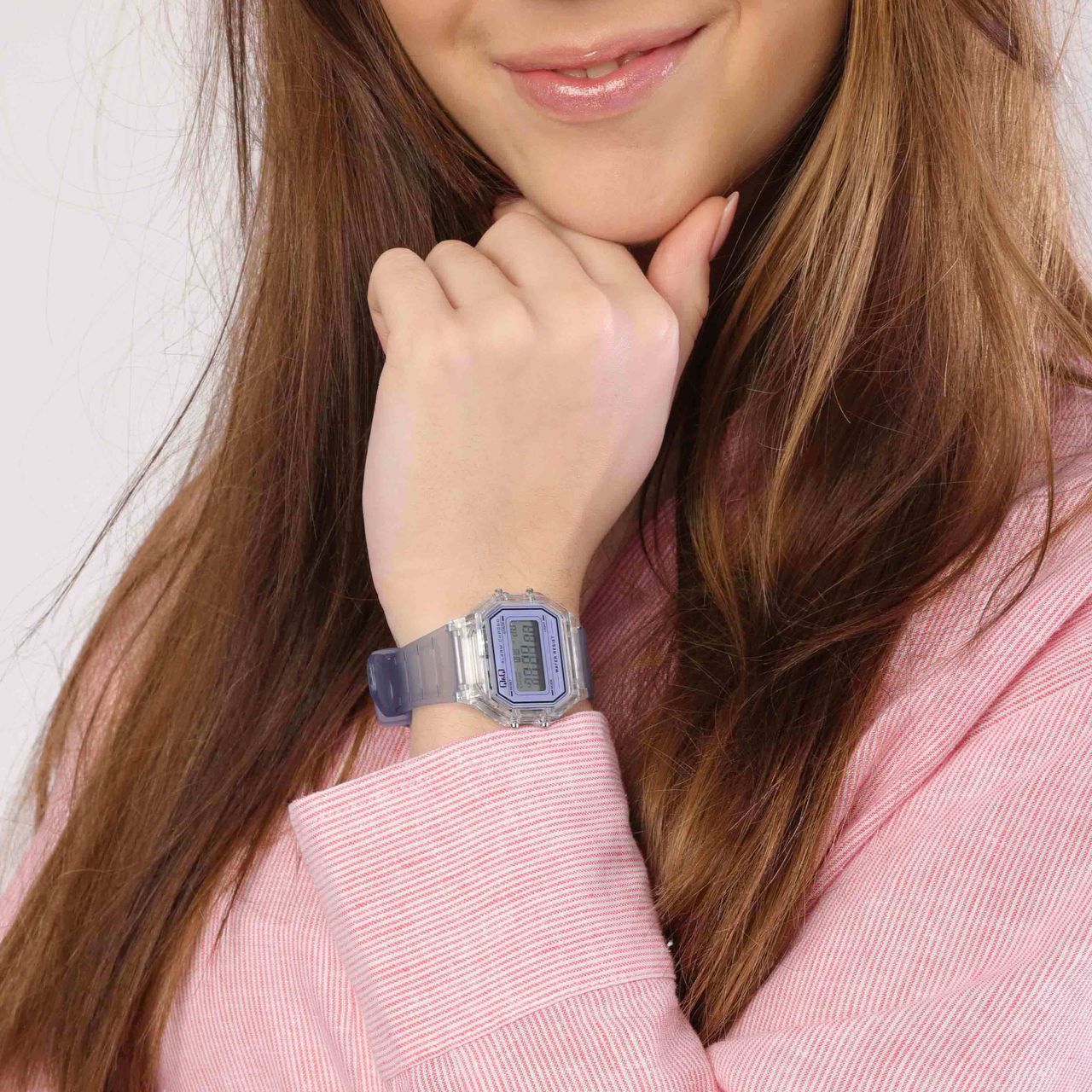 Q&Q retro horloge met een kunststof band