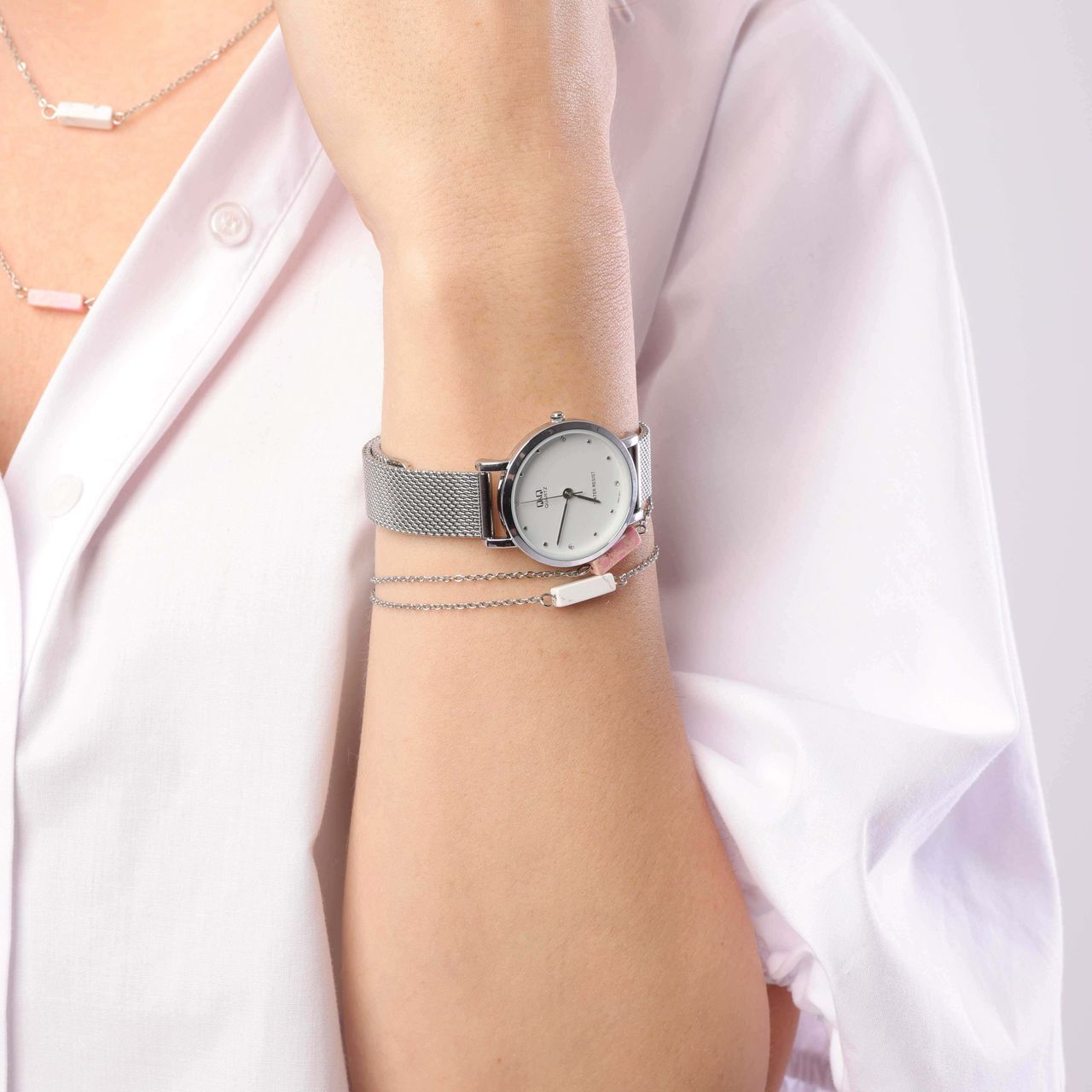Q&Q horloge stainless steel met mesh band QA21J211Y