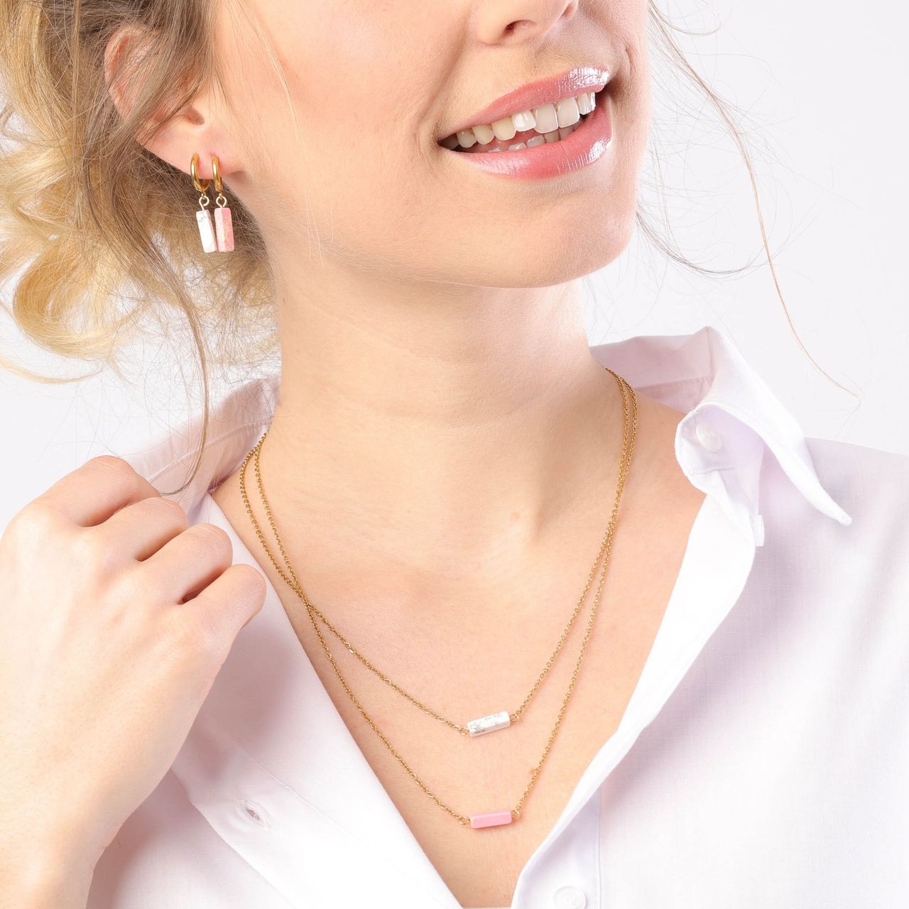 White Howlite stainless steel 14 karaat goldplated ketting