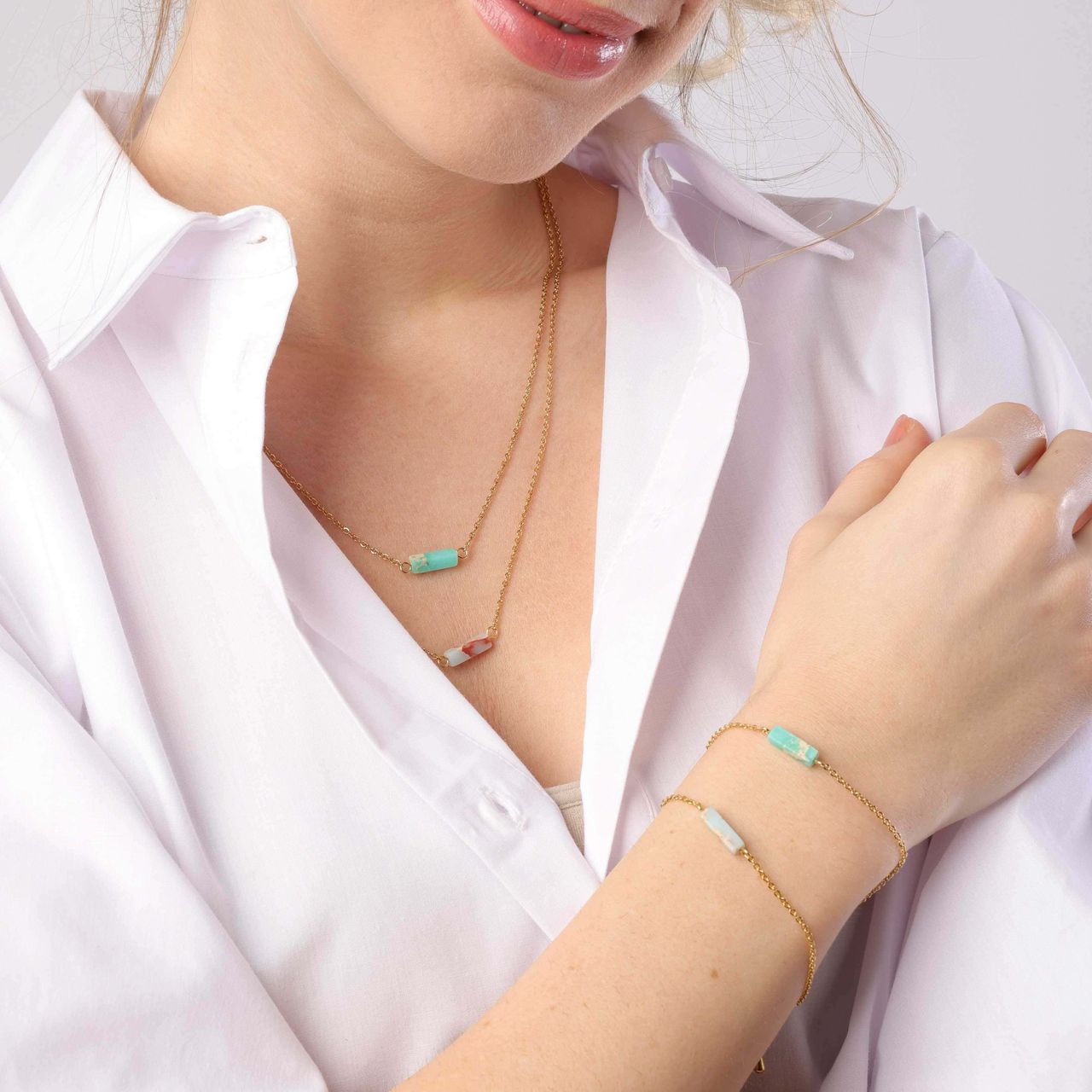 Stainless steel goldplated ketting met hanger met licht turquoise voor dames