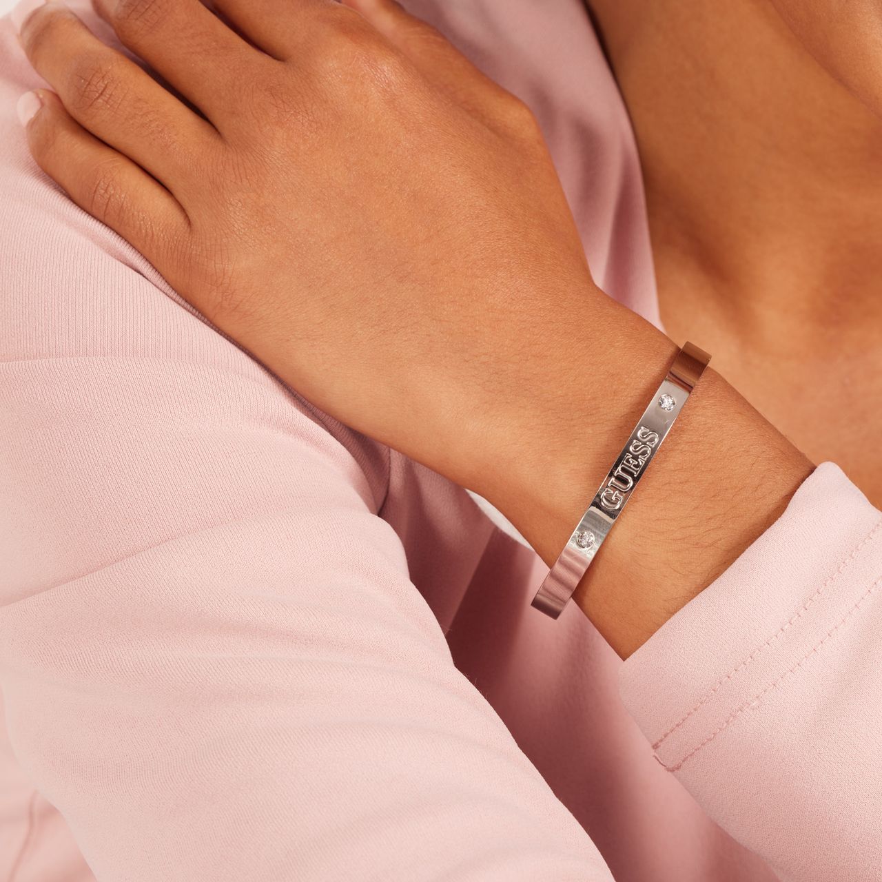 Guess stainless steel bangle armband Heart