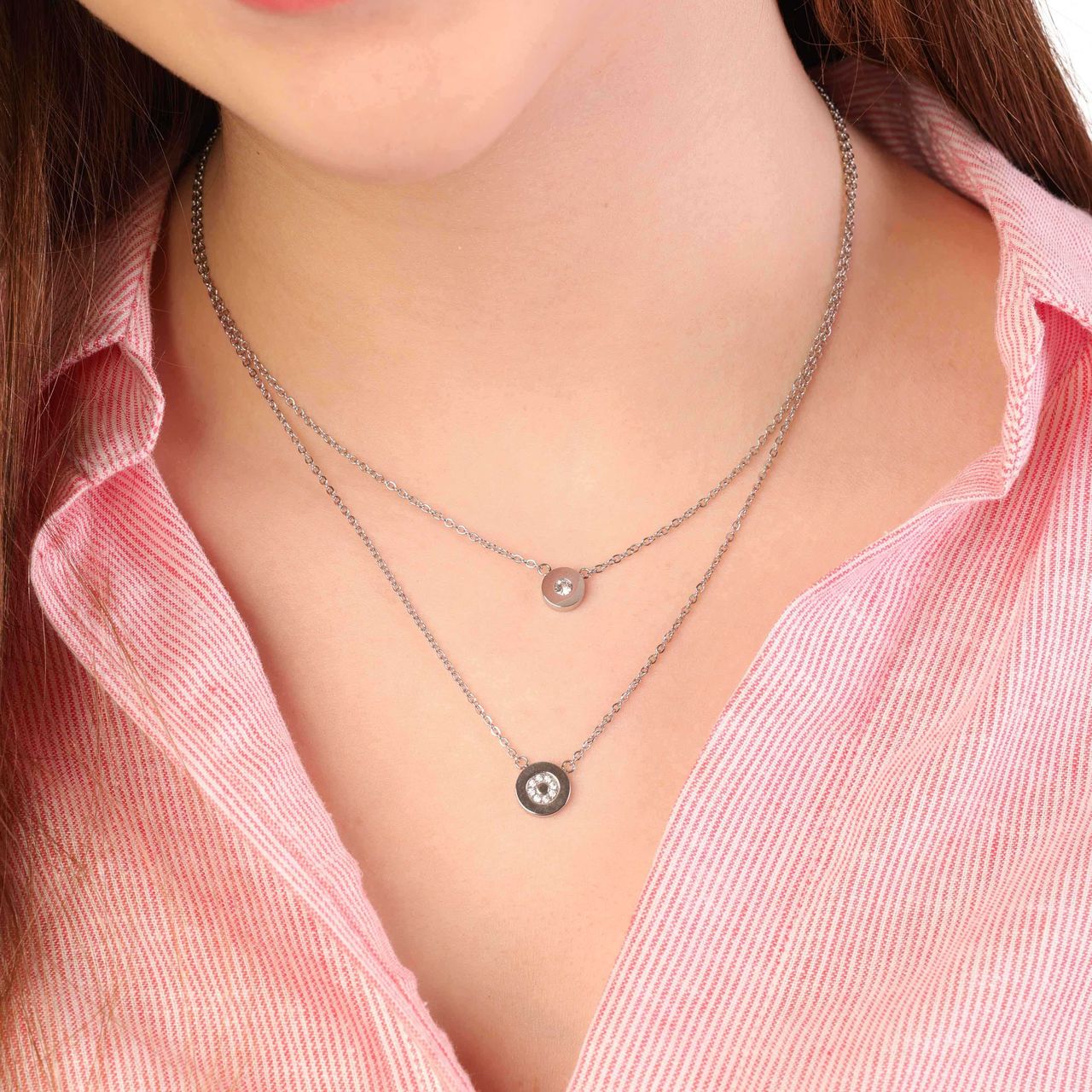 Stalen ketting met ronde hanger en steentjes