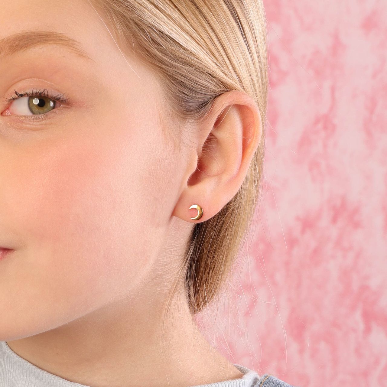 Zilveren goldplated oorknop moon