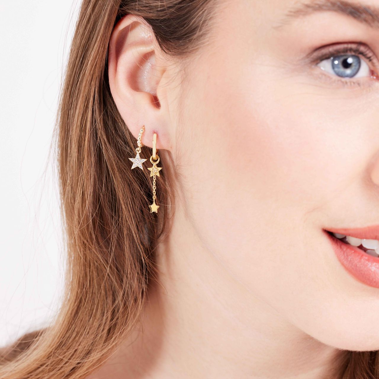 Zilveren goldplated oorringen met hanger ster met zirkonia voor dames