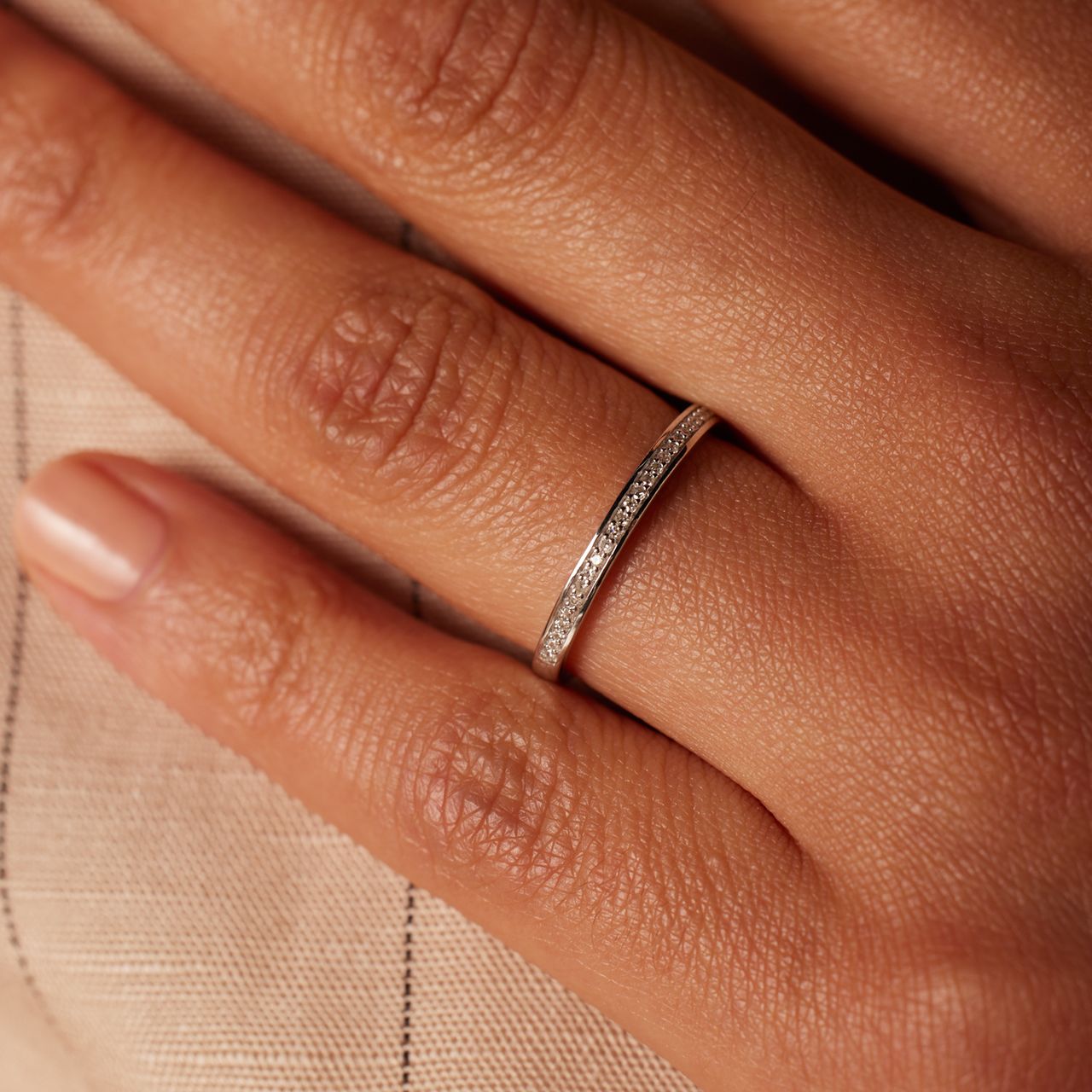 Schienenring, 585 Weißgold, 29 Diamanten 0,08 ct