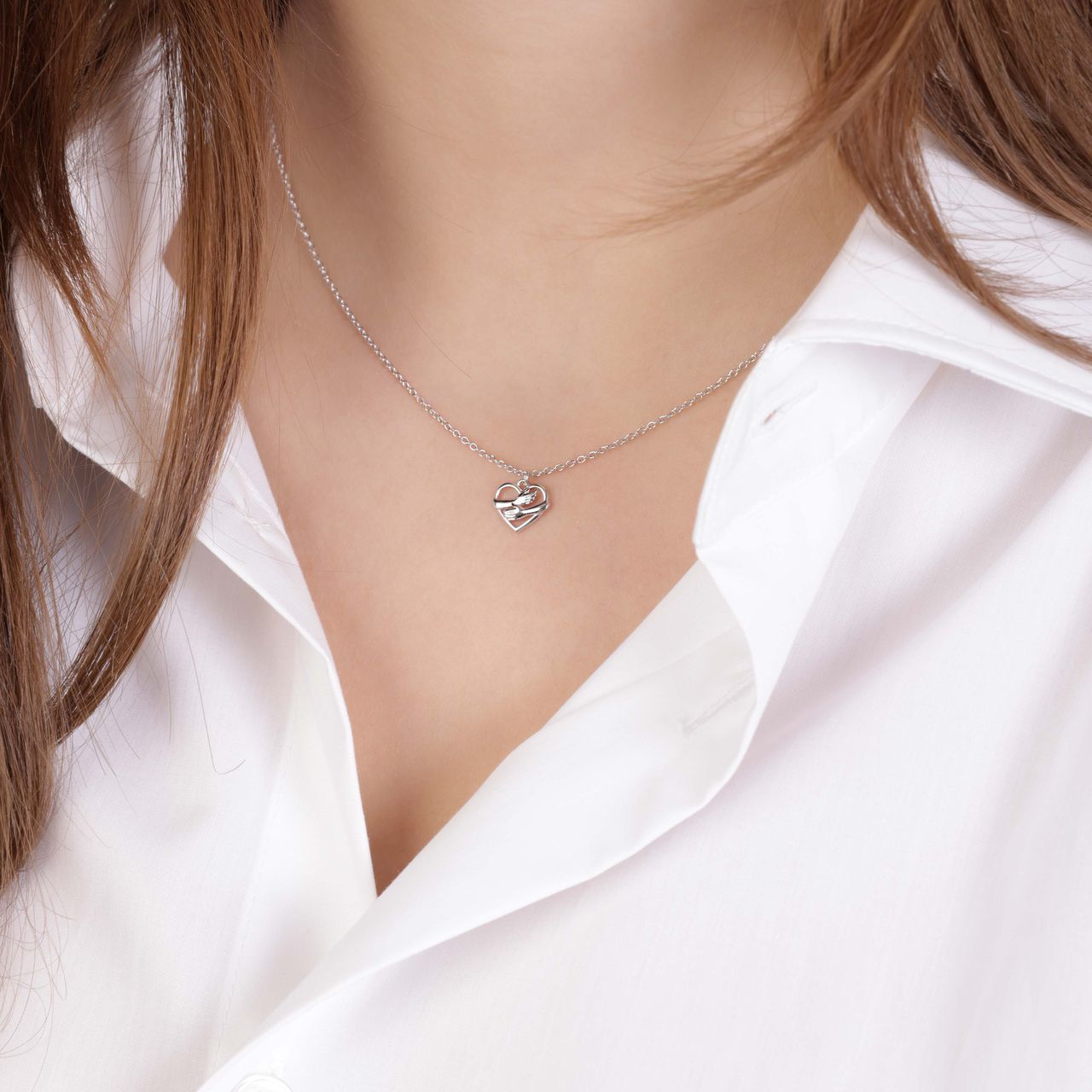 Halskette, 925 Silber, mit Herz-Anhänger, Umarmung