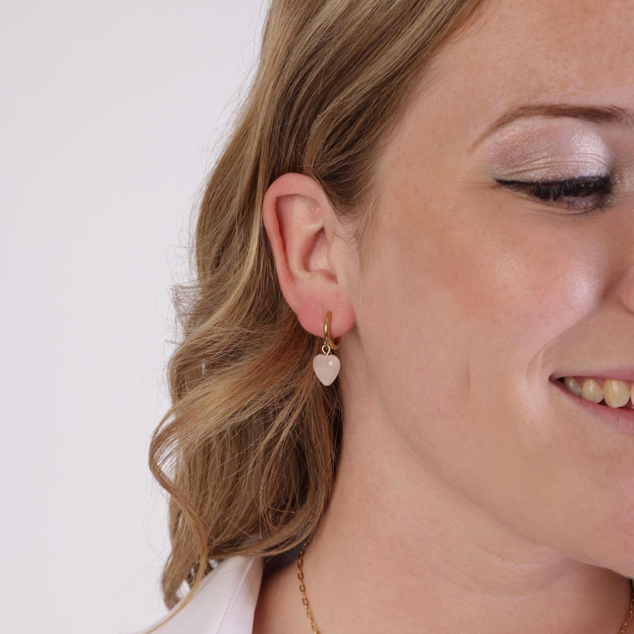 Stainless steel goldplated oorringen met hanger hart  met rozenkwarts voor dames