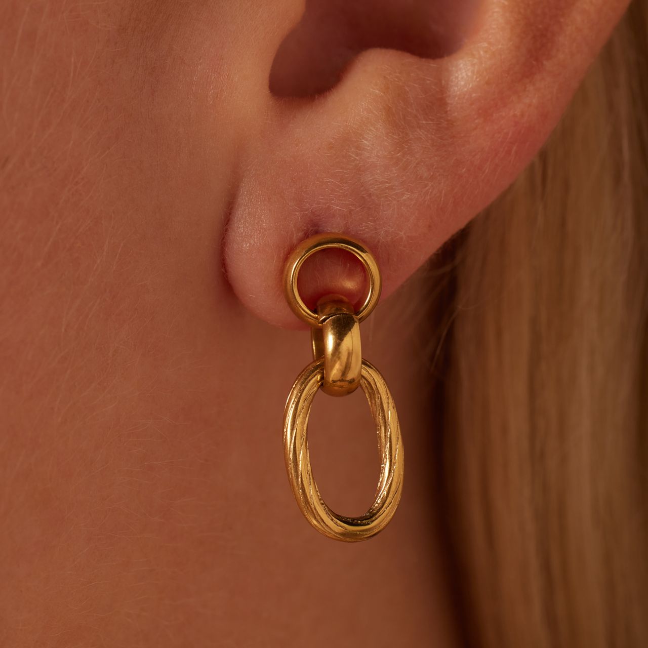 Stalen goldplated oorhangers voor dames