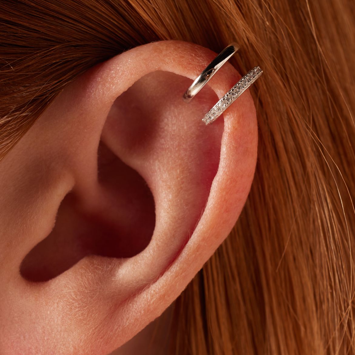 Zilveren earcuff dubbel zirkonia voor dames