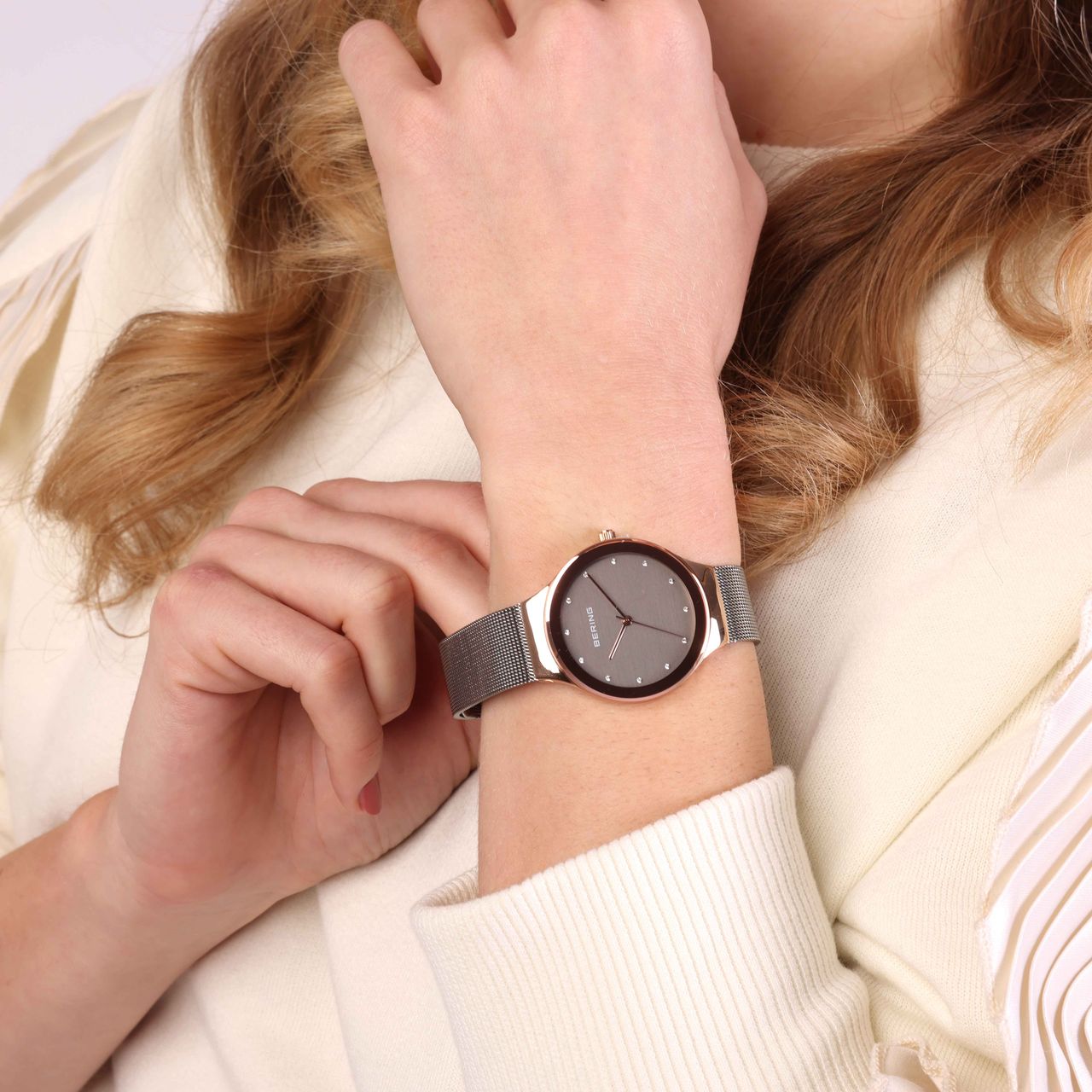 Bering Analoog Dames Horloge grijs/ rosé 12934-369