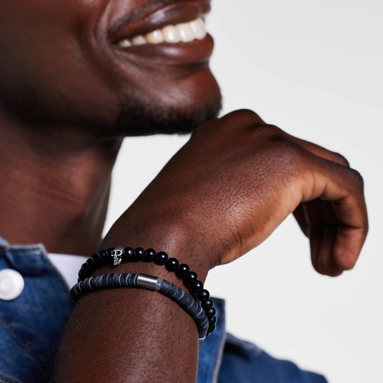Gerecycleerd stainless steel herenarmband black agate doodshoofd