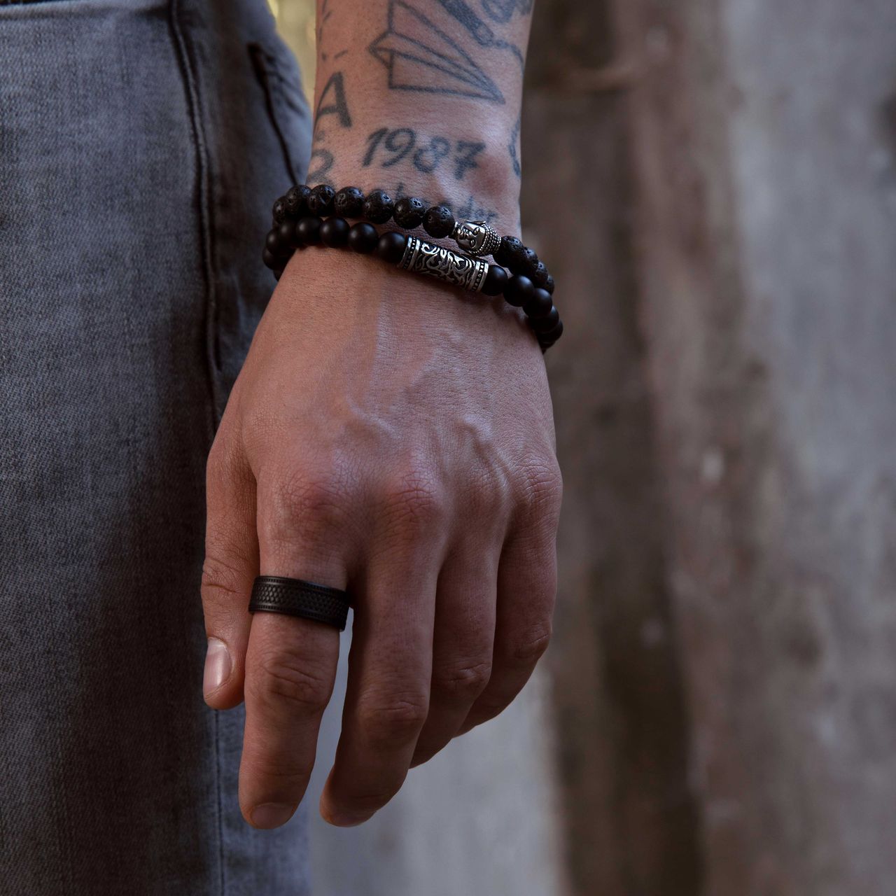 Stainless steel herenring reptiel zwart