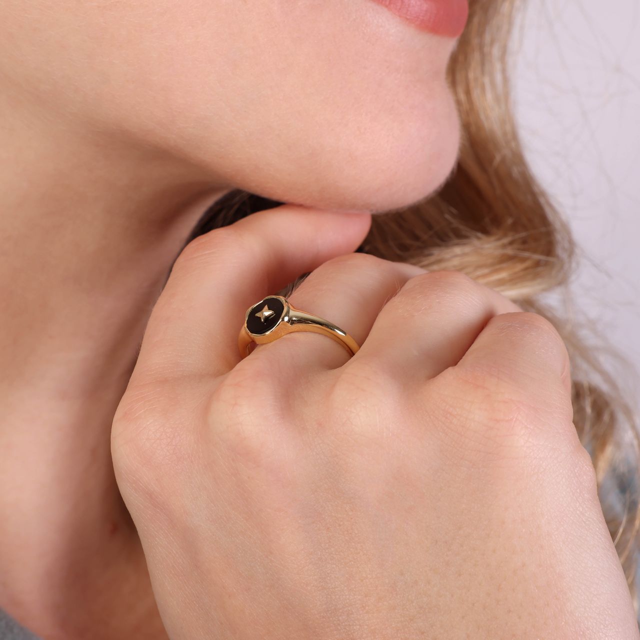 Zilveren goldplated ring met zwart agaat voor dames