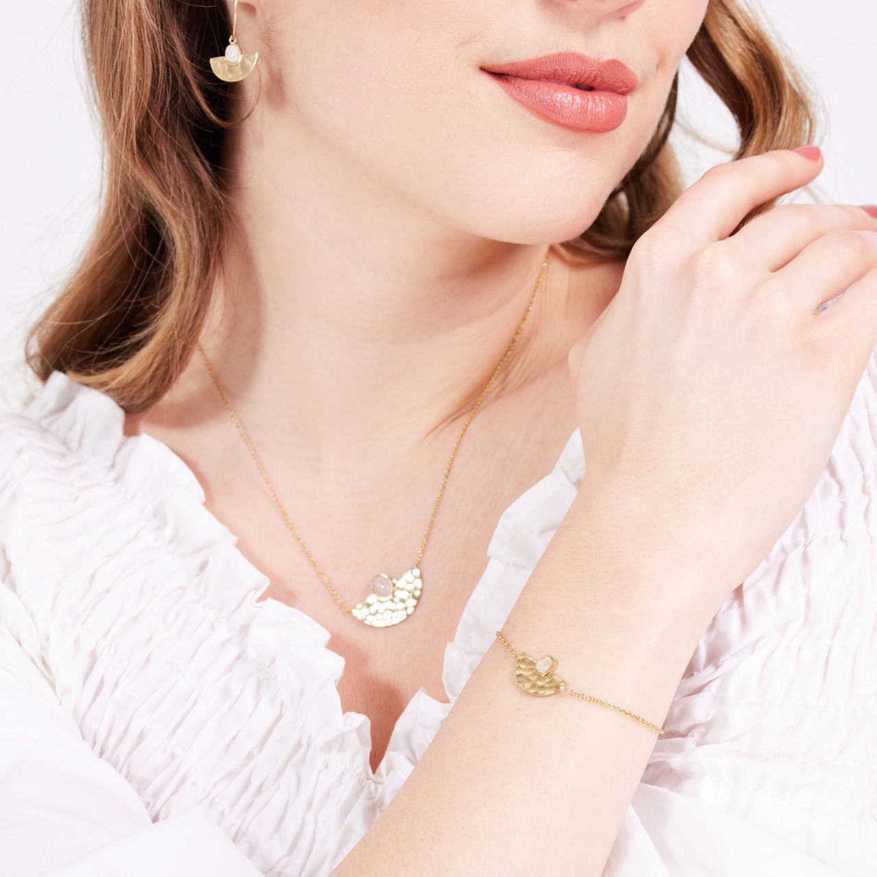 Stalen goldplated fantasiearmband met hanger met rozenkwarts voor dames