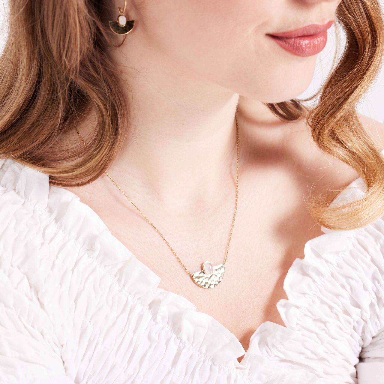 Stalen goldplated ketting met hanger met rozenkwarts voor dames